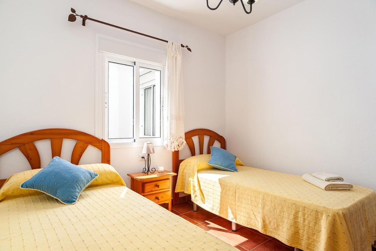 Apartamento Frank - Solo Familias Conil De La Frontera Exterior photo